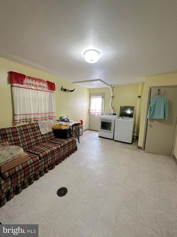 269 MCKINLEY AVE, Hanover, PA 17331