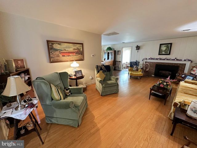 269 MCKINLEY AVE, Hanover, PA 17331