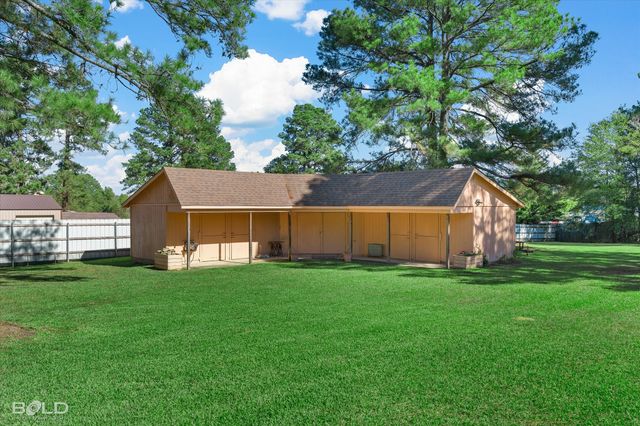 8356 E Satinwood Drive, Greenwood, LA 71033