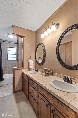 8356 E Satinwood Drive, Greenwood, LA 71033