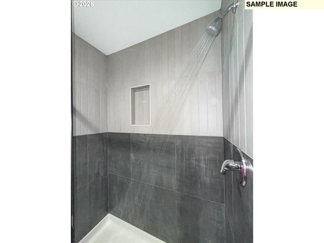 230 Nw MAWRCREST Ave, Gresham, OR 97030