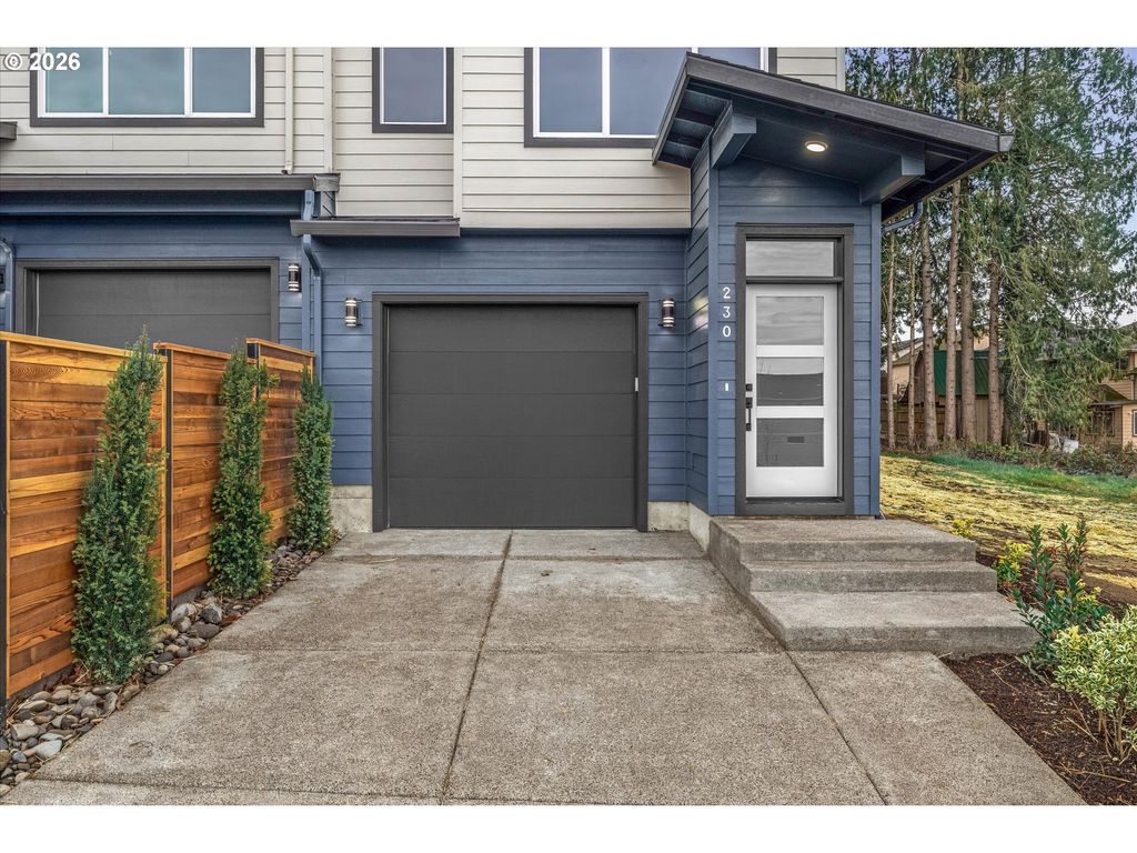 230 Nw MAWRCREST Ave, Gresham, OR 97030