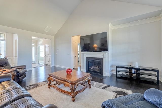 699 Ridgeville Crossing Drive, Inman, SC 29349