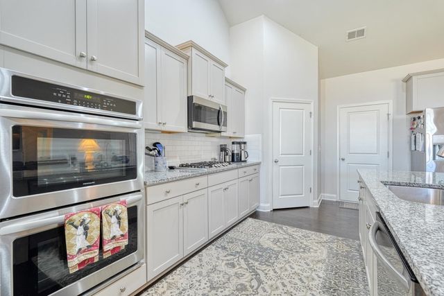 699 Ridgeville Crossing Drive, Inman, SC 29349