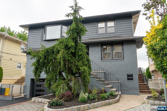 453 8th Street, Palisades Park, NJ 07650
