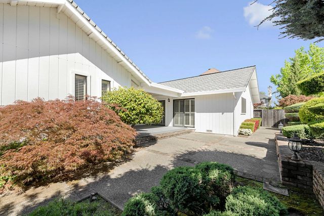 5106 Sunrise Hills Dr, Fair Oaks, CA 95628