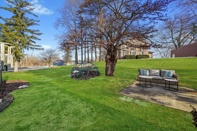 7315 Taney Place, Merrillville, IN 46410