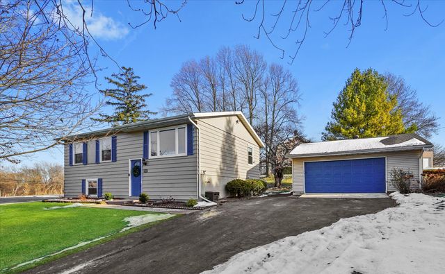 7315 Taney Place, Merrillville, IN 46410