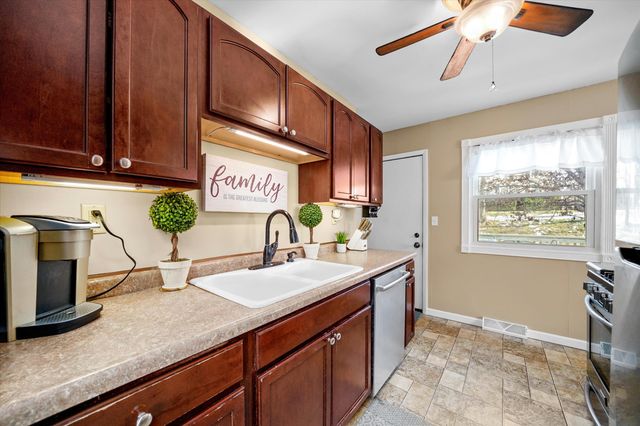 7315 Taney Place, Merrillville, IN 46410