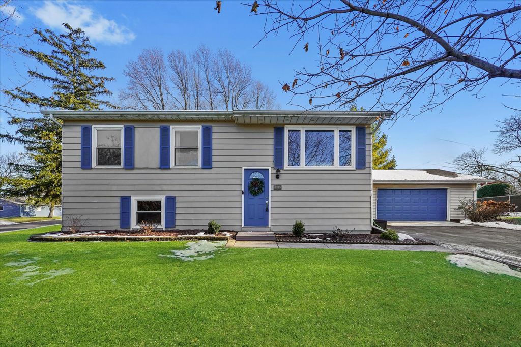 7315 Taney Place, Merrillville, IN 46410