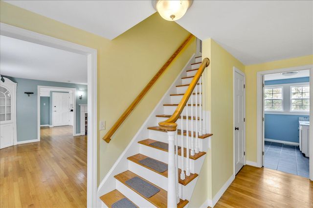 5 Dale Terrace Extension, Sandwich, MA 02563