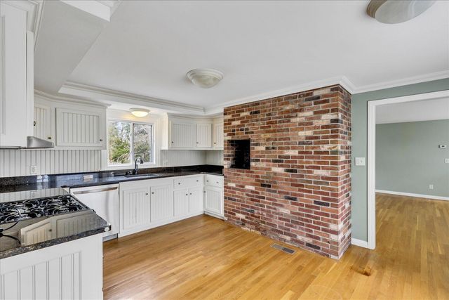 5 Dale Terrace Extension, Sandwich, MA 02563