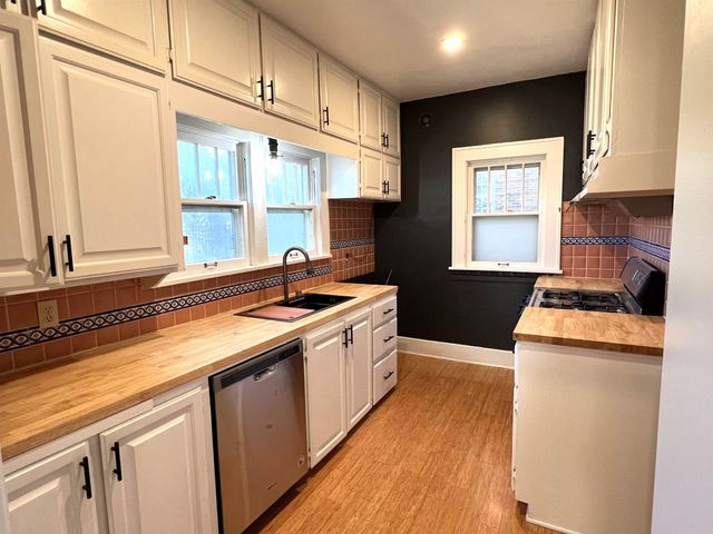 3916 E Willow St, Wichita, KS 67218