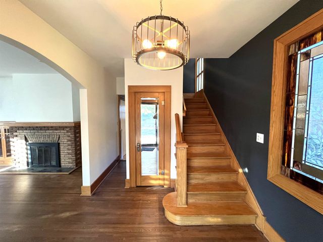 3916 E Willow St, Wichita, KS 67218