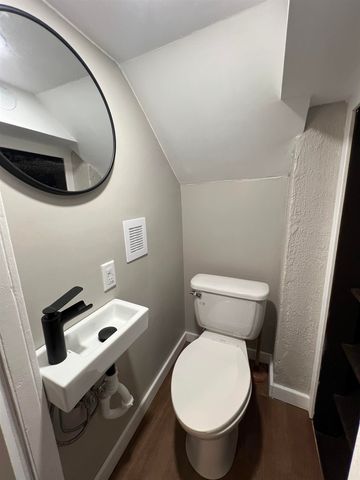 3916 E Willow St, Wichita, KS 67218