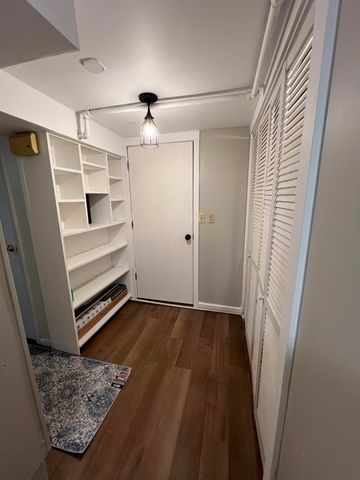 3916 E Willow St, Wichita, KS 67218