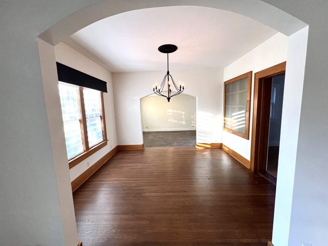 3916 E Willow St, Wichita, KS 67218