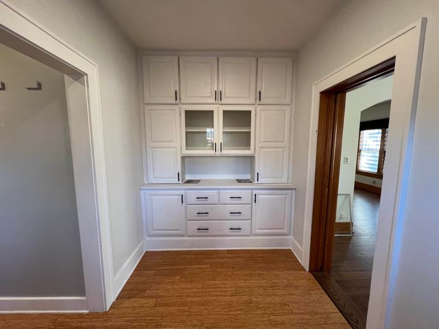 3916 E Willow St, Wichita, KS 67218