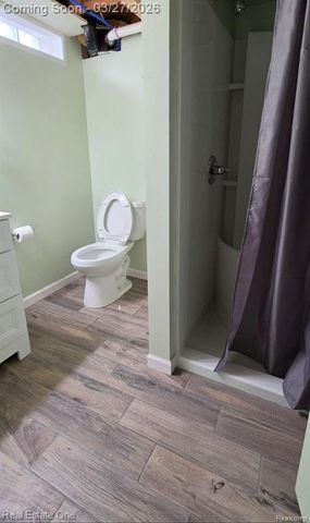 18576 Matthew Drive, Clinton Township, MI 48035