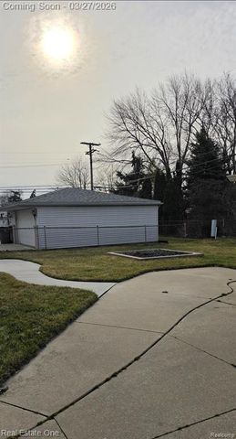 18576 Matthew Drive, Clinton Township, MI 48035