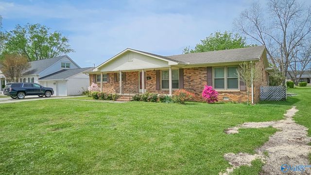 602 Box Street, Athens, AL 35611