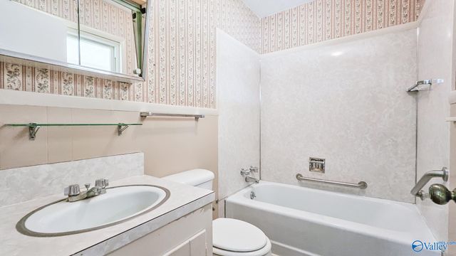 602 Box Street, Athens, AL 35611