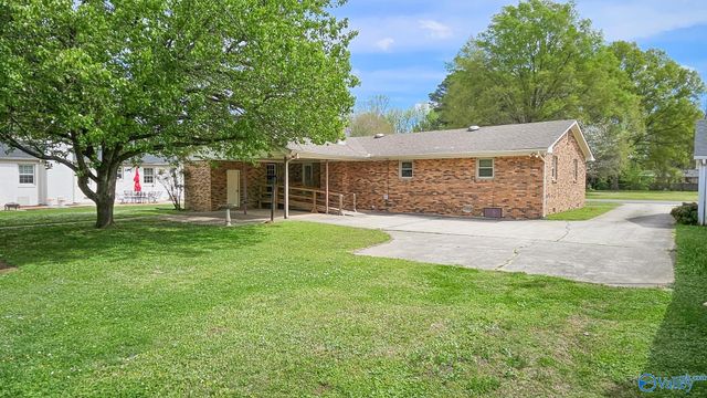 602 Box Street, Athens, AL 35611