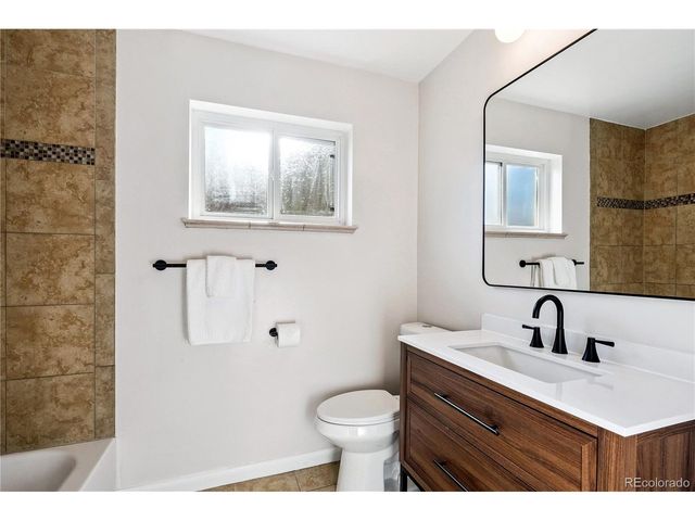 2040 Moline St, Aurora, CO 80010