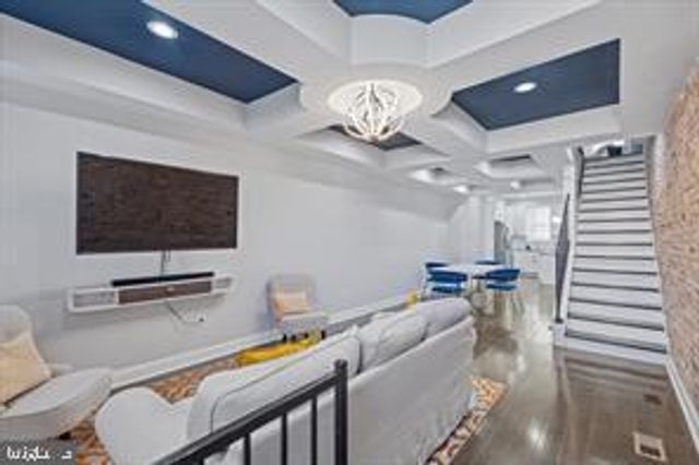 230 N LUZERNE AVE, Baltimore, MD 21224