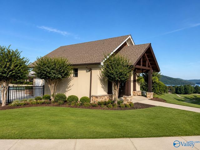 1211 River Ridge Drive, Guntersville, AL 35976