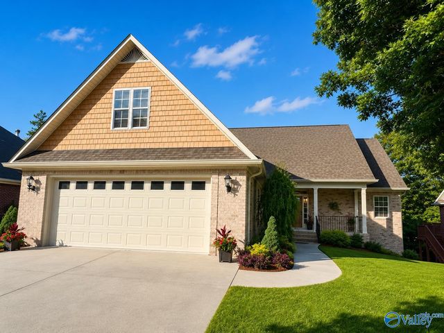 1211 River Ridge Drive, Guntersville, AL 35976