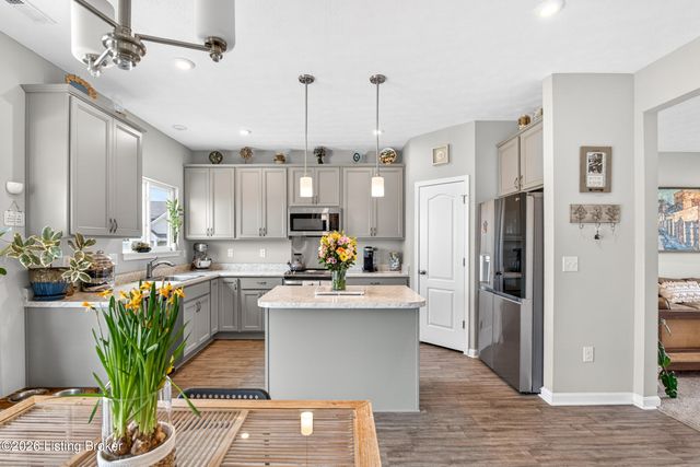 142 Wildflower Ave, Mt Washington, KY 40047