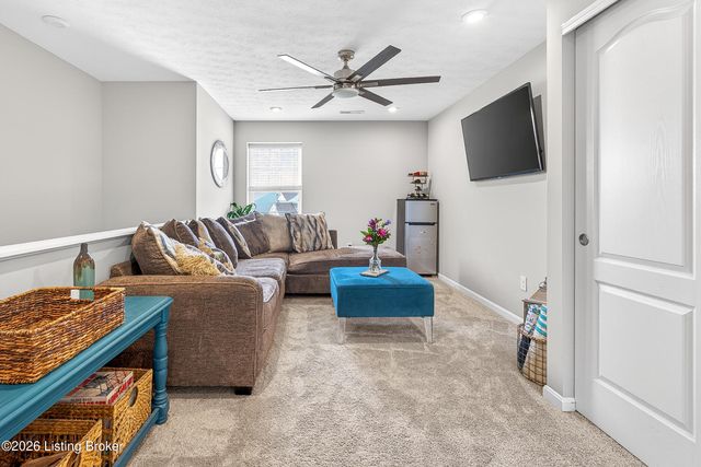 142 Wildflower Ave, Mt Washington, KY 40047