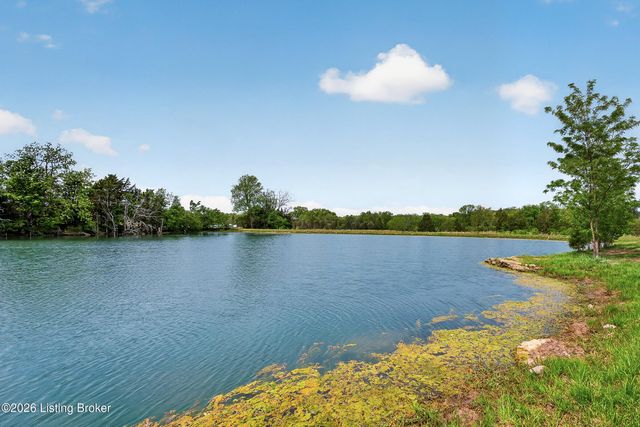 142 Wildflower Ave, Mt Washington, KY 40047