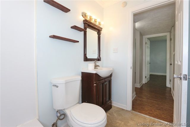 1702 Herby Drive, Jeffersonville, IN 47130