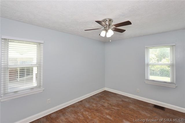 1702 Herby Drive, Jeffersonville, IN 47130