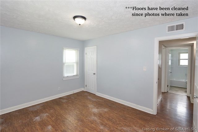 1702 Herby Drive, Jeffersonville, IN 47130