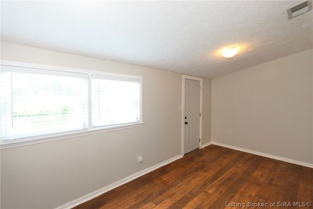 1702 Herby Drive, Jeffersonville, IN 47130