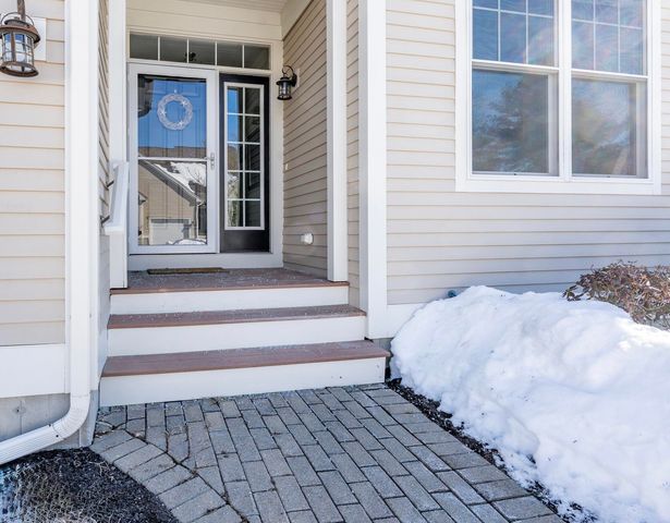 22 Grey Hawk Drive 645, Mashpee, MA 02649