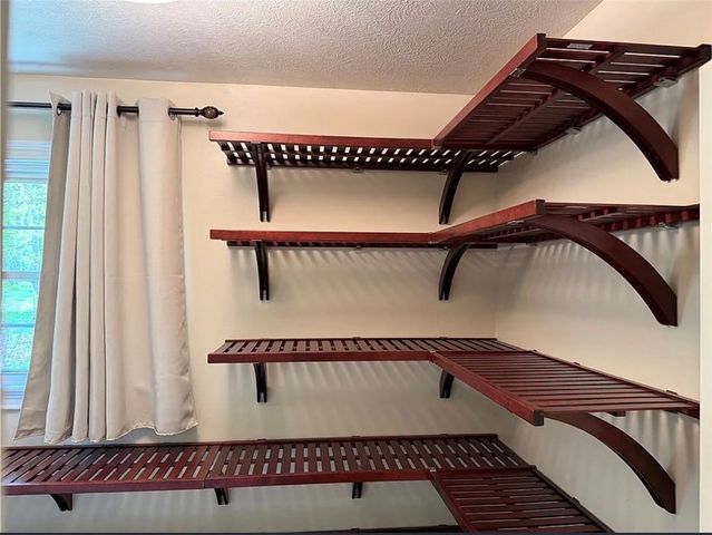 214 Raptor Cir, Neshannock Twp, PA 16105