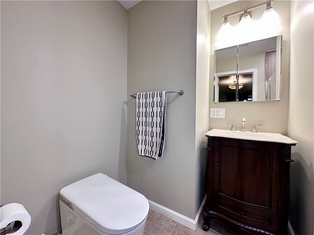 214 Raptor Cir, Neshannock Twp, PA 16105