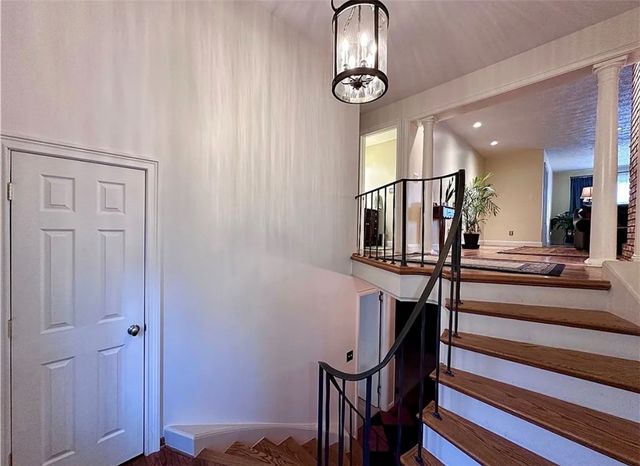 214 Raptor Cir, Neshannock Twp, PA 16105