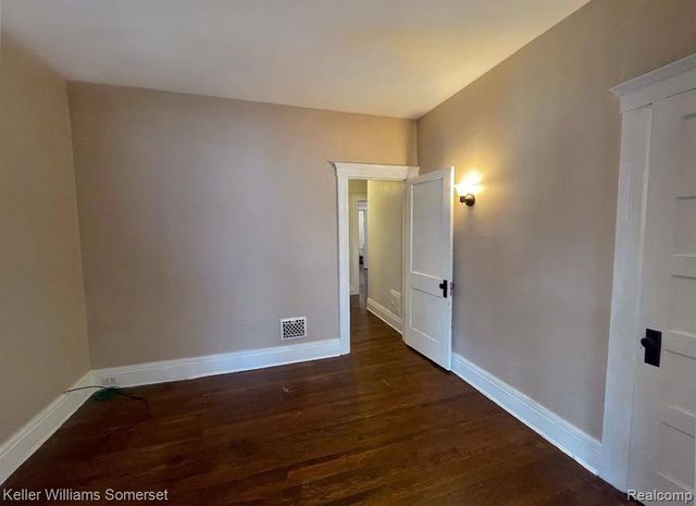 2457 Lothrop Street, Detroit, MI 48206