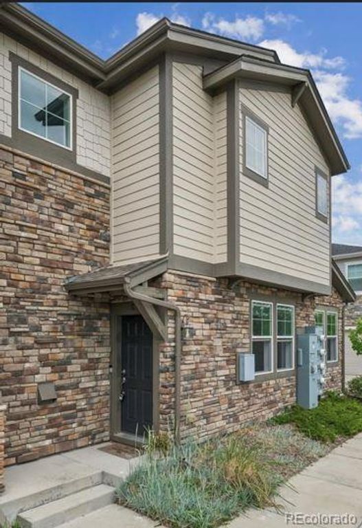 24646 E Calhoun Place C, Aurora, CO 80016