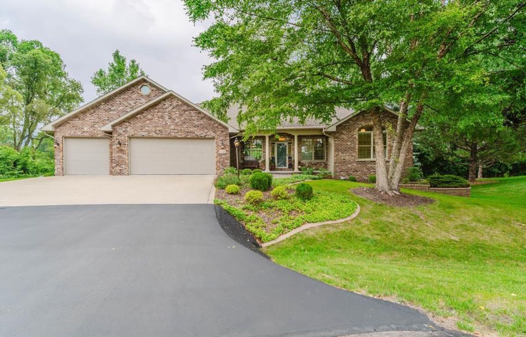 4130 TWILIGHT COURT, Oshkosh, WI 54904