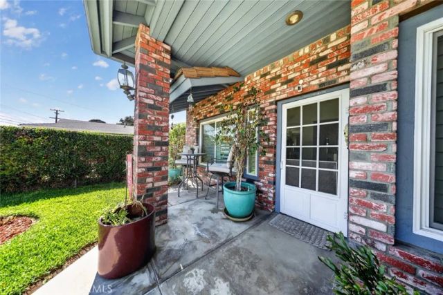 1116 E Gladstone Street, La Verne, CA 91750