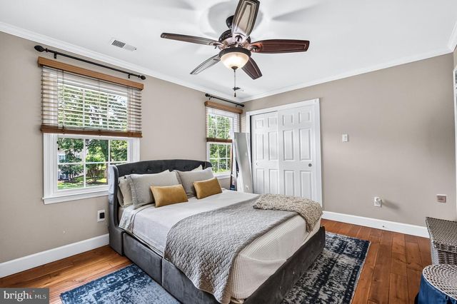 8618 DELLWAY LN, Vienna, VA 22180