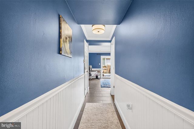 8618 DELLWAY LN, Vienna, VA 22180