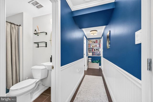 8618 DELLWAY LN, Vienna, VA 22180