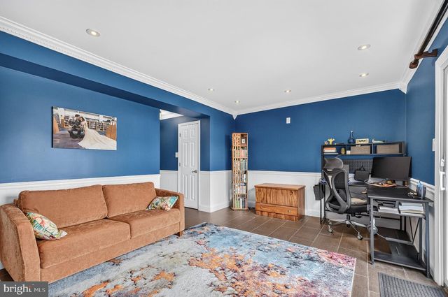 8618 DELLWAY LN, Vienna, VA 22180